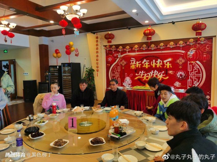 近况方面，纽卡斯尔联最近3场比赛保持不败战绩，对手包括曼联、大巴黎和切尔西，含金量十足，球队状态出色。